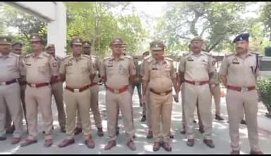 रायबरेली: नशा मुक्ति दिवस पर पुलिस अधीक्षक कार्यालय के समस्त पुलिसकर्मियों को एसपी ने दिलाई नशा न करने की शपथ