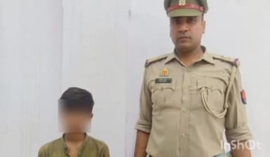 आगरा: गुमशुदा लड़के को मलपुरा पुलिस ने मलपुरा से महज 3 घंटों में किया सकुशल बरामद, परिवारजनों को किया सुपुर्द
