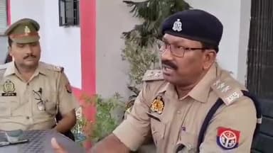 करछना: आगामी बकरीद त्यौहार के मद्देनजर ACP के नेतृत्व में स्थानीय लोगों के साथ शंकरगढ़ थाने में संपन्न हुई पीस कमेटी की बैठक