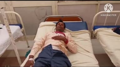 फिरोज़ाबाद: थाना उत्तर क्षेत्र के जैन मंदिर के सामने रोड पर ई-रिक्शा और टैंपो के बीच हुई टक्कर, एक व्यक्ति हुआ घायल