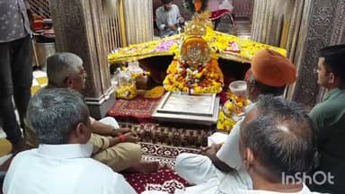 जोधपुर: केंद्रीय मंत्री गजेंद्र सिंह शेखावत जैसलमेर जिले के दौरे पर रहे,  रुणिचा धाम पहुंच कर बाबा रामदेव के दर्शन किए