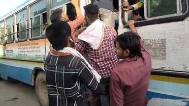 रतिया: ठूस ठूस कर भरी रतिया से भुना रोडवेज की बस, छात्र खिड़कियों पर लटके आए नजर