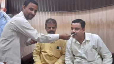 ब्लॉक प्रमुख प्रतिनिधि रवि शंकर गंगवार विधानसभा संयोजक जी का जन्मदिन बड़े ही धूमधाम से मनाया गया