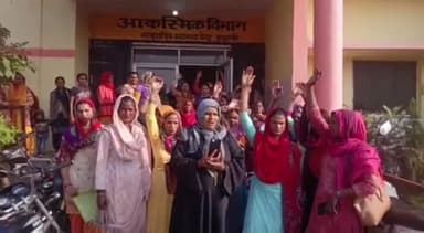 बिलारी: बिलारी CHC पर आशा कार्यकर्ताओं ने बकाया मानदेय शीघ्र दिलाने की मांग को लेकर किया प्रदर्शन, CHC प्रभारी को सौंपा ज्ञापन