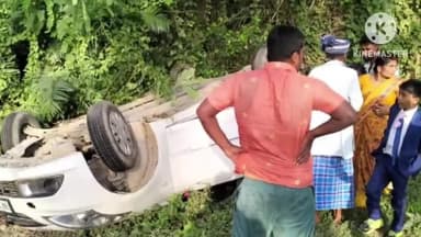 बगहा: वाल्मीकीनगर बगहा मार्ग में अनियंत्रित होकर कार पलटी, कार सवार हुए जख्मी