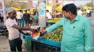 तुलसीपुर: पुरानी बाजार एवं नई बाजार में प्रतिबंधित प्लास्टिक के विरुद्ध चलाया गया अभियान