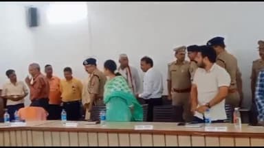 बलरामपुर: सदर तहसील सभागार में आयोजित संपूर्ण समाधान दिवस में मंडलायुक्त एवं पुलिस उपमहानिरीक्षक ने सुनी फरियादियों की समस्याएं