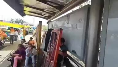 करछना: यमुनापार क्षेत्र के विभिन्न स्थानों पर करोड़ों की लागत से बनाए गए बस स्टैंड हुए बदहाल, यात्रियों को हो रही परेशानी