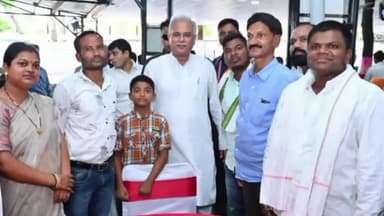 दुर्गुकोंदल: CM भूपेश बघेल ने अपने निवास स्थान पर आम जनता को कराया भोजन, पिछले वर्ष जन चौपाल में उनके घर खुद भी किया था भोजन