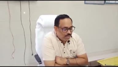 बिलारी: चंद्रवंशी समाज के व्यक्ति ने व्हाट्सएप ग्रुप पर गलत संदेश प्रसारित कर नगर पालिका परिषद के चेयरमैन पर लगाया आरोप