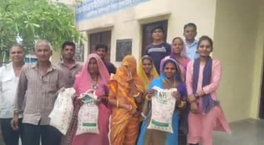 छोटीसादड़ी: बम्बोरी में निःशुल्क मक्का बीज का किया वितरण