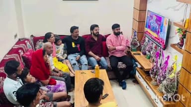 गुना नगर: गुना नगर के सभी बूथो पर भाजपा कार्यकर्ताओ ने पीएम नरेंद्र मोदी के मन की बात के 102 वे संस्करण के प्रसारण को सुना गया