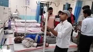 बिहार: बिहार शरीफ के अस्पताल चौराहा के पास बेहोश पड़े एक बुजुर्ग को पुलिस ने पहुंचाया सदर अस्पताल
