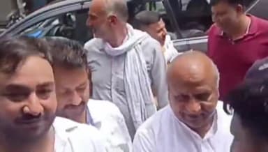 इंद्री: कृष्णा मंदिर में निशुल्क स्वास्थ्य शिविर का किया गया आयोजन, पूर्व मंत्री करण देव कंबोज ने की शिरकत