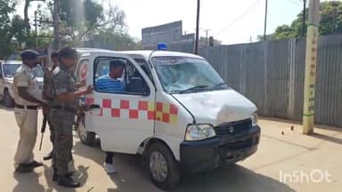 मुंगेर: कन्तपुर के समीप तेज रफ्तार एंबुलेंस ने दो व्यक्तियों को मारी टक्कर, सदर अस्पताल में भर्ती