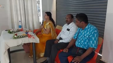 सिमडेगा: गांधी मैदान स्थित रॉयल पैलेस में पतंजलि योग समिति सिमडेगा की हुई बैठक, पतंजलि योग समिति की राज्य प्रभारी हुई शामिल