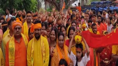 बाघमारा/कतरास: बेहराकुदार में महायज्ञ को लेकर निकाली गई कलश यात्रा, विभिन्न क्षेत्रों का श्रद्धालुओं ने किया भ्रमण