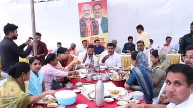 हुज़ूर: मालवीय नगर स्थित युवा सदन कार्यालय में भाजपा विधायक रामेश्वर शर्मा ने भाजपा कार्यकर्ताओं के साथ की टिफिन बैठक