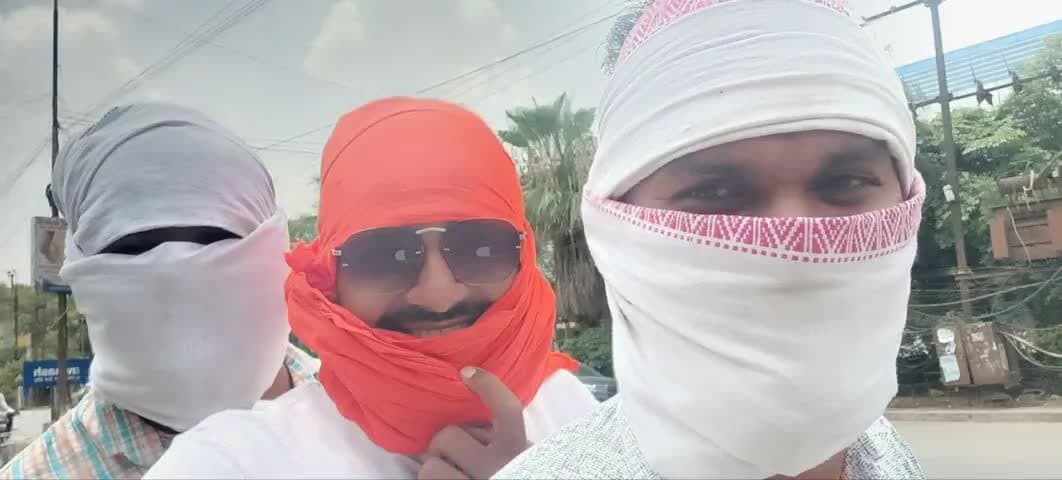 #जय_जय_श्री_राम 🚩
भूपेश जी कहाँ कहाँ रोक लेगी आपकी पुलिस कार रोकी तो बाइक से रायपुर प्रवेश 💪