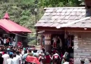 त्यूनी: बाशिक महासू महाराज की पालकी मैंद्रथ के लिए हुई रवाना