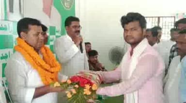 जलालगढ़: नवीन नगर में युवा राजद के प्रदेश अध्यक्ष राजेश यादव का कार्यकर्ताओं ने किया भव्य स्वागत
