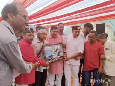 चकराता: लाखामंडल में पवनदीप ने अपनी जादुई आवाज से बांधा समां