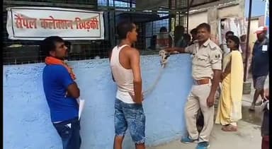 बेगूसराय: वीरपुर पुलिस ने सहुरी गांव से 3 लीटर महुआ शराब के साथ 1 व्यक्ति को किया गिरफ्तार