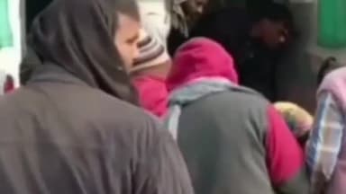 पालीगंज: चंढोस पुल के निकट अनियंत्रित होकर बाइक हुई दुर्घटनाग्रस्त, चालक सहित दो लोग हुए जख्मी