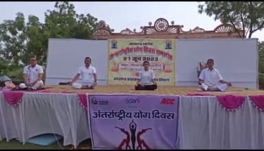 मेड़ता: पब्लिक पार्क में अंतर्राष्ट्रीय योग दिवस पर कार्यक्रम का हुआ आयोजन, आमजन को योग के फायदे के बारे में दी जानकारी