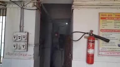 जमुई: शॉर्ट सर्किट से सदर अस्पताल के पावर कंट्रोल रूम में विस्फोट