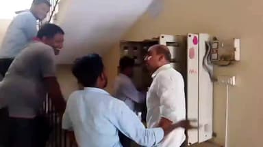 हिलसा: हिलसा नगर परिषद कार्यालय के मेन बिजली बोर्ड में शॉर्ट सर्किट से लगी आग, सभी कार्य रहा ठंप