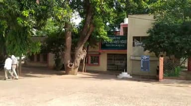 सिहोरा: एसडीएम से शिकायत कृषि उपज मंडी सिहोरा से 60 किलो उड़द चोरी