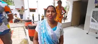 बहेड़ी: नगर के नैनीताल रोड स्थित मेन बाज़ार में दो टप्पेबाज़ सिंह गौंटिया निवासी महिला से सोने के कुंडल लेकर हुए रफू चक्कर