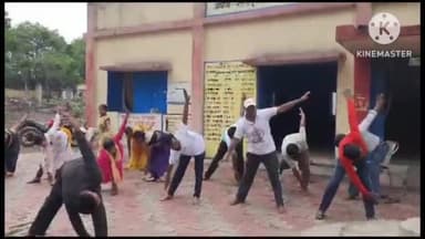 पतरातू: भुरकुंडा पंचायत सचिवालय स्थित पंचायत वासियों द्वारा अंतरराष्ट्रीय योग दिवस मनाई गई।