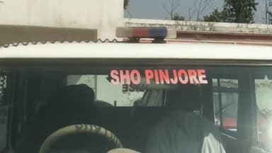 पंचकूला: मानकपुर देवीलाल कॉलोनी पिंजोर में घर के बाहर खड़ी मोटरसाइकिल चोरी का एक और मामला आया सामने, पुलिस जांच में जुटी।