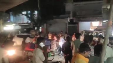 त्योंथर: चाकघाट बाज़ार में हुए गोलीकांड में मृतक के परिजनों ने पुलिस पर लगाए गंभीर आरोप, ज़मीनी विवाद को लेकर चली थी गोली