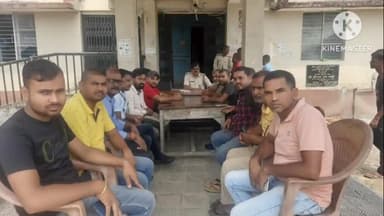 कुरसाकांटा: सीएसपी संचालकों के साथ कुर्साकाटा थाना परिसर में थानाध्यक्ष ने की बैठक