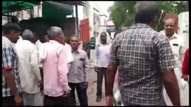 मथुरा: ग्राम जरारा में शौचालय पर तैनात सफाई कर्मी ने ग्राम प्रधान पर लगाए आरोपों को ग्रामीणों ने बताया झूठा SSP से की मुलाकात