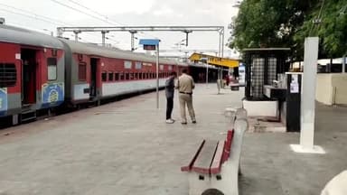 बीना: रेलवे स्टेशन बीना से यात्री का मोबाइल हुआ चोरी, जीआरपी ने किया मामला दर्ज