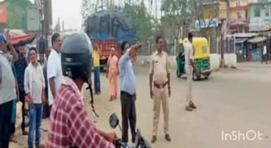 मुशहरी: बैरिया गोलंबर पर अवैध पार्किंग करने वाले ऑटो रिक्शा चालकों के खिलाफ परिवहन विभाग की कार्रवाई, ₹2.65 लाख वसूला जुर्माना