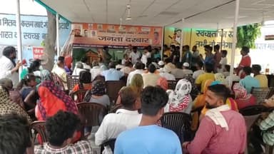 जगाधरी: नगर निगम मेयर ने निवास स्थान पर सुनी लोगों की समस्याएं, मौके पर कई समस्याओं का किया निपटारा