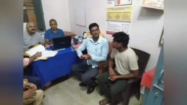 बैराड़,थाना क्षेत्र के बरौद रोड पर 15 हजार रुपये की रिश्वत लेते पटवारी को लोकायुक्त ने रंगेहाथ पकड़ा।