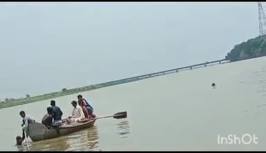 कानपुर: बिठूर में घरेलू कलह से परेशान युवक ने गंगा में लगाई छलांग, युवक को ढूंढने में जुटी गोताखोरों की टीम