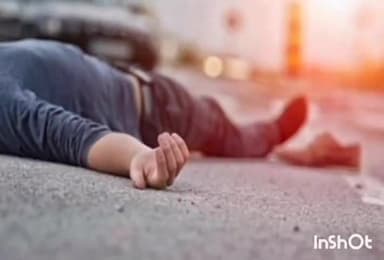 त्यूनी: अटाल पुलिया के पास पिकअप खाई में गिरने से चालक सहित दो घायल