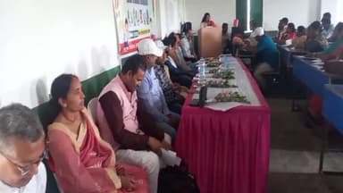 कटकमदाग: खपरियावां BRC में प्रखंड स्तरीय स्कूल रुआर कार्यक्रम का हुआ शुभारंभ, ड्रॉप आउट बच्चों को विद्यालय लाने पर दिया गया जोर