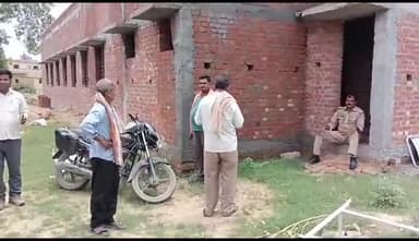 बदायूं: कादरगंज पुल पर अज्ञात वाहन की टक्कर से टेंपो पलटा, इलाज के दौरान चालक की हुई मौत