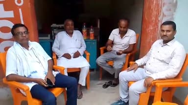 हिलसा: लोकसभा चुनाव की तैयारी को लेकर 25 जून को होने वाले बैठक की तैयारी को लेकर जदयू प्रखंड कार्यालय में जुटे जदयू पदाधिकारी