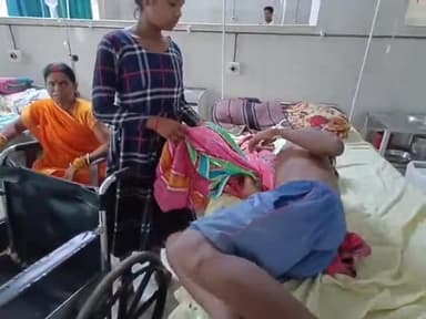 सिमडेगा: छगरबंधा में बाइक से टकराकर बच्चा हुआ घायल, इलाज के लिए लाया गया सिमडेगा सदर अस्पताल