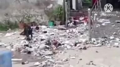 बगहा: बगहा अनुमंडलीय अस्पताल में सफाई कर्मियों ने की हड़ताल, 5 माह से नहीं मिला वेतन