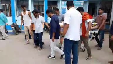 जमुई: सोनो पेट्रोल पंप के पास तेज रफ्तार ट्रक ने भाजपा के जिला अध्यक्ष कन्हैया सिंह के बोलेरो में मारा ठोकर  अध्यक्ष हुए घायल